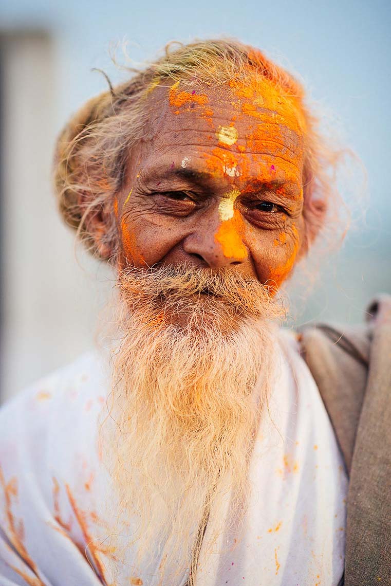 Indian-Man-Travel-Portrait-Holi-Festival-Colour-India-014