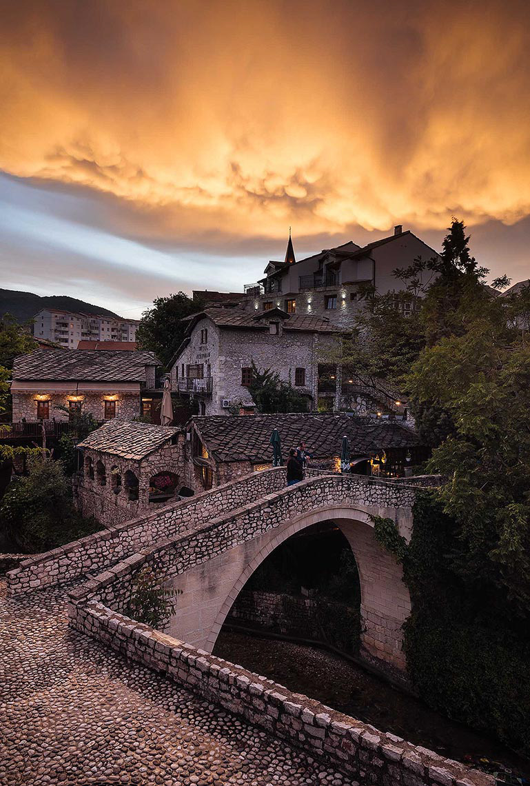 bridge-sunset-mostar-bosnia-hercegovina-balkan-travel-destination