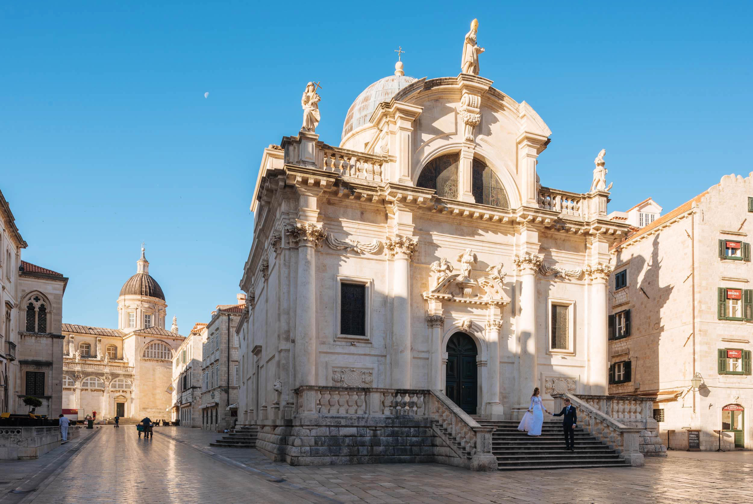 church-architecture-dubrovnik-croatia-balkan-travel-city-008