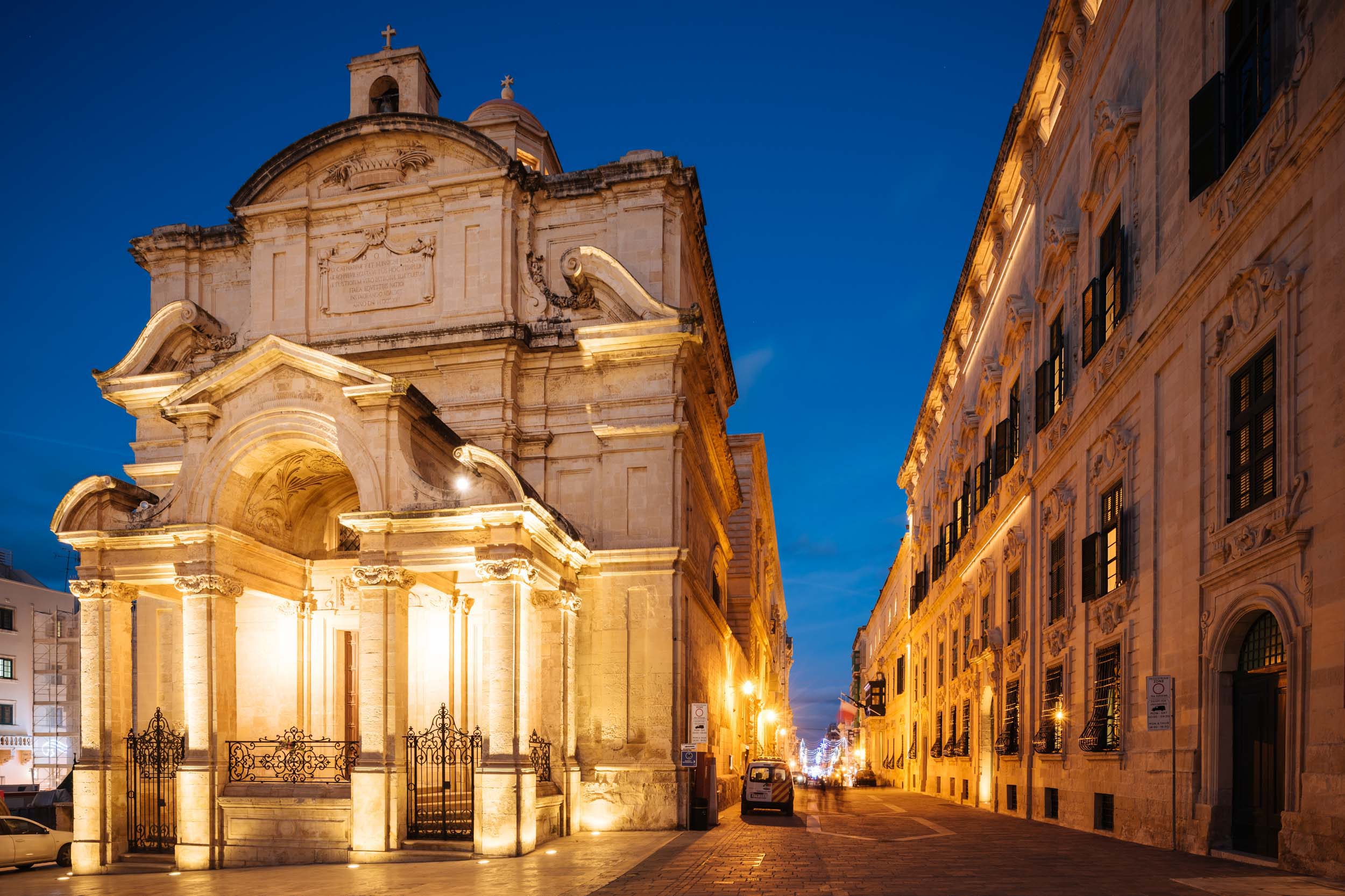 church-night-architecture-travel-valletta-malta