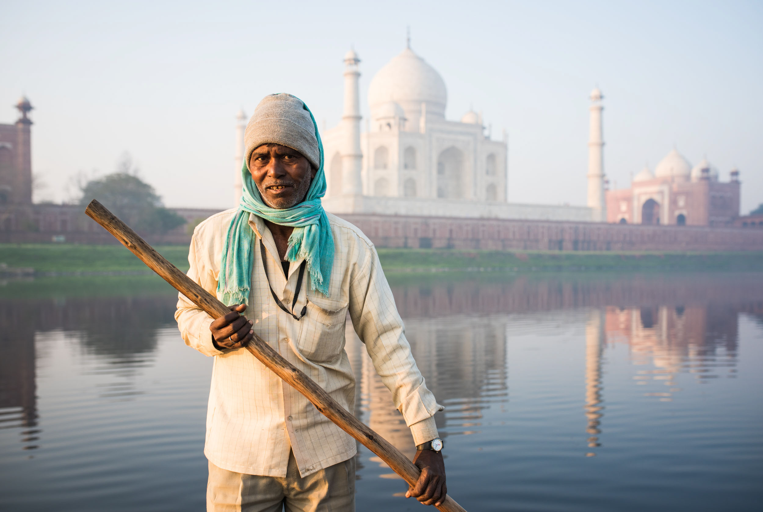 dawn-boatman-river-taj-mahal-agra-uttar-pradesh-india-travel-destination
