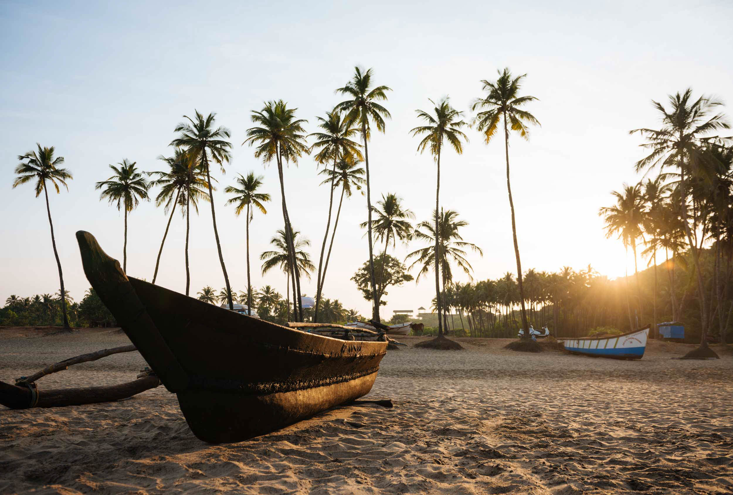 dawn-light-sun-boat-beach-goa-india-travel