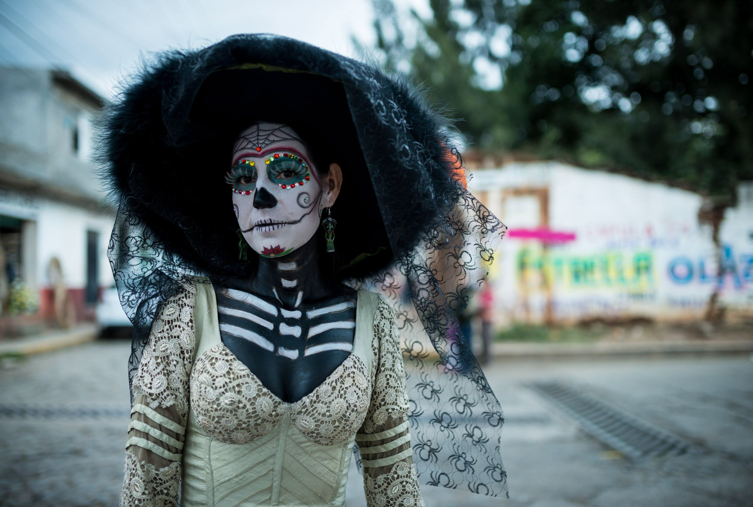 day-of-the-dead-catrina-dia-los-muertos-capula-michoacan-mexico