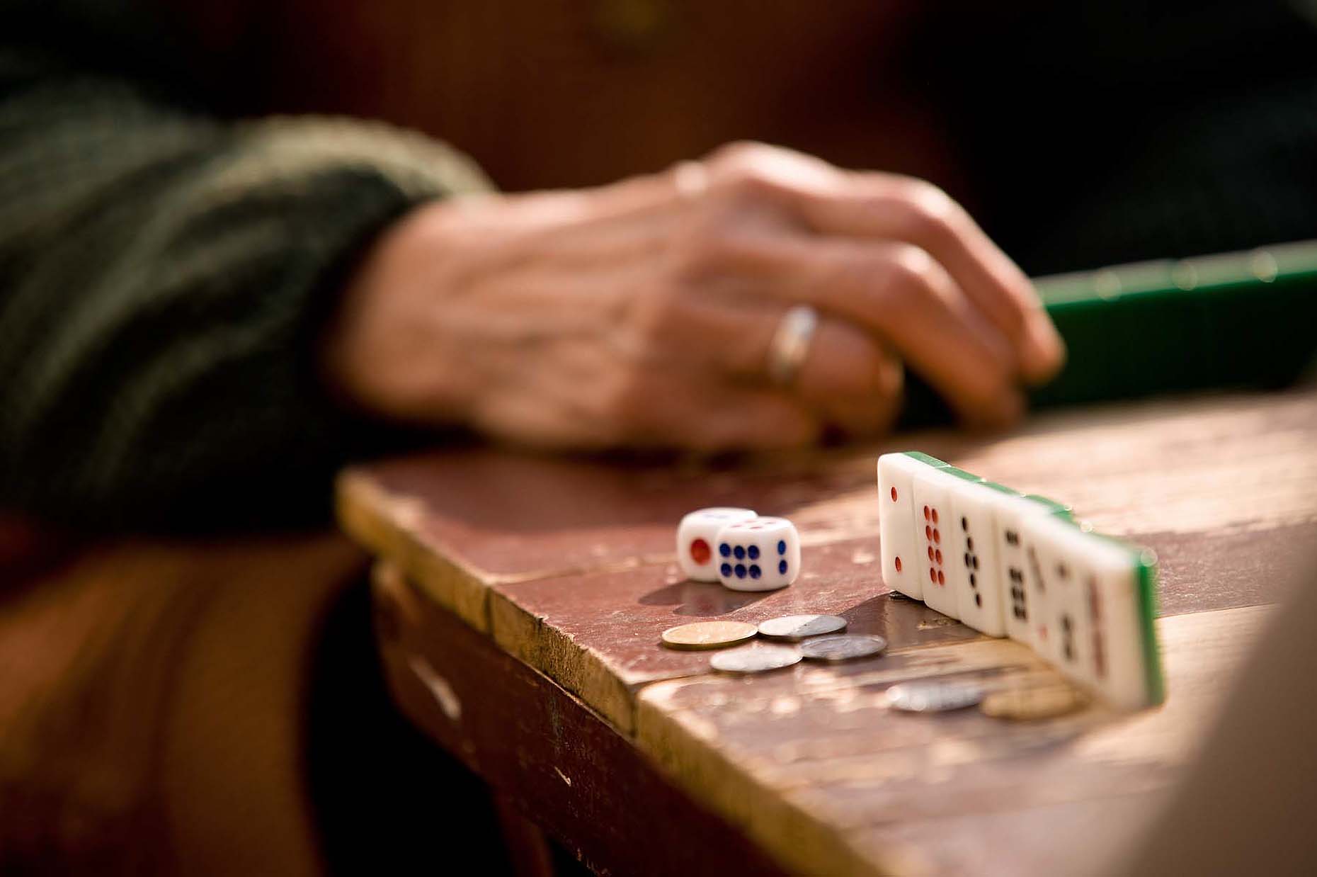 dominoes-game-shanghai-chinese-china-play-33