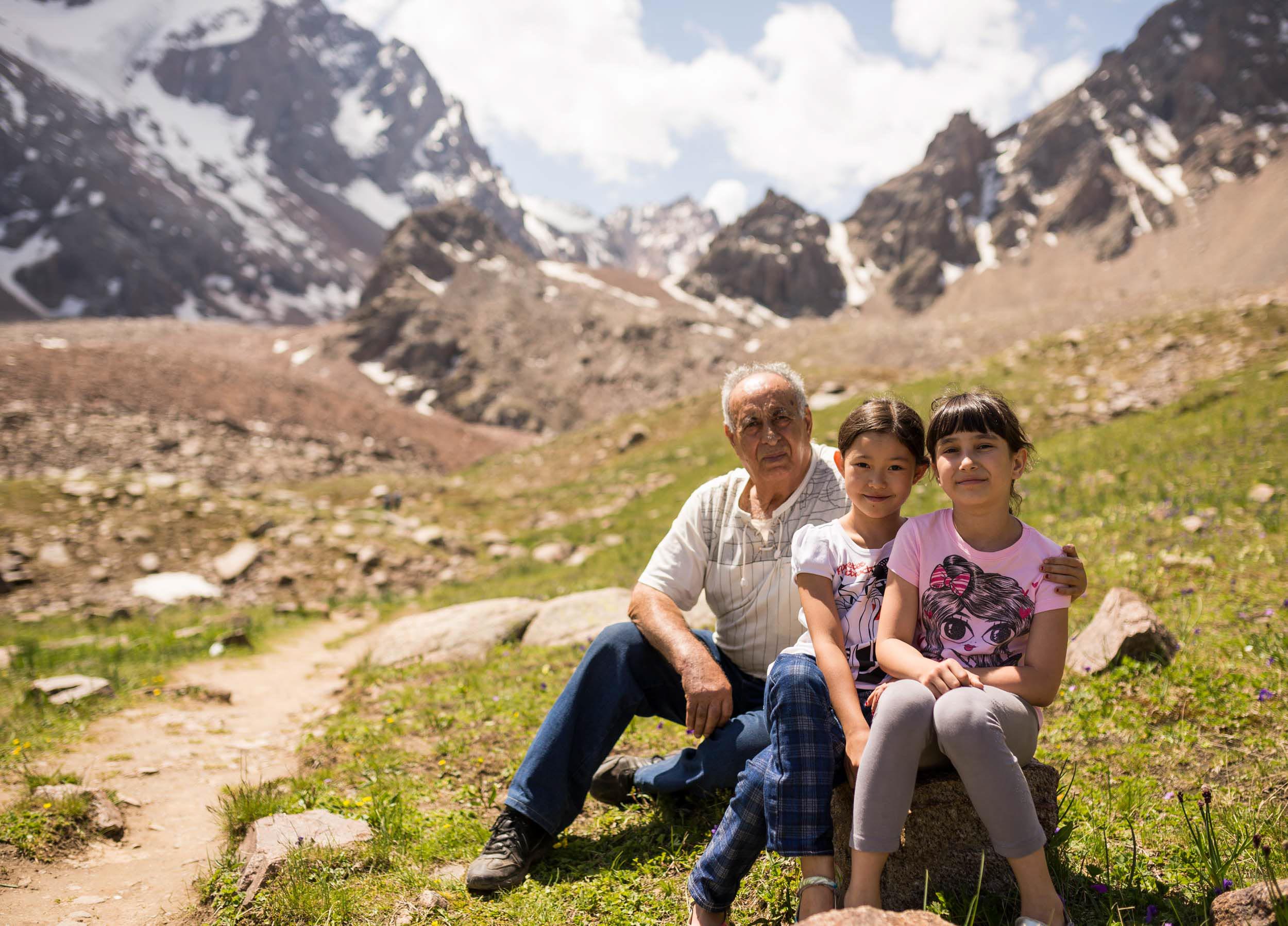 family-portrait-mountains-almaty-kazakhstan