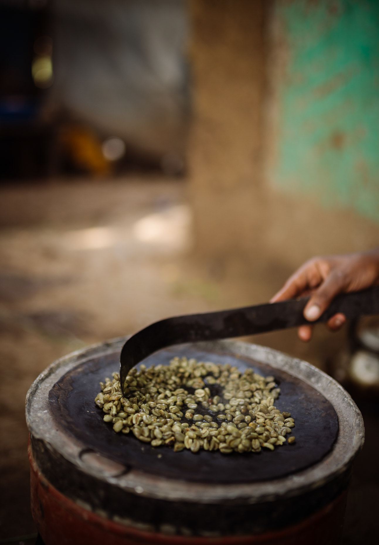 fresh-roast-coffee-omo-valley-ethiopia