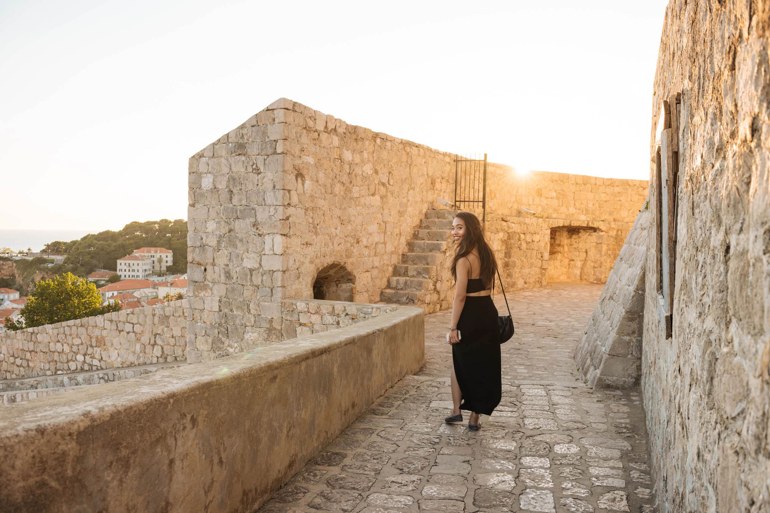 lifestyle-sunset-destination-dubrovnik-croatia-balkan-travel-city-010
