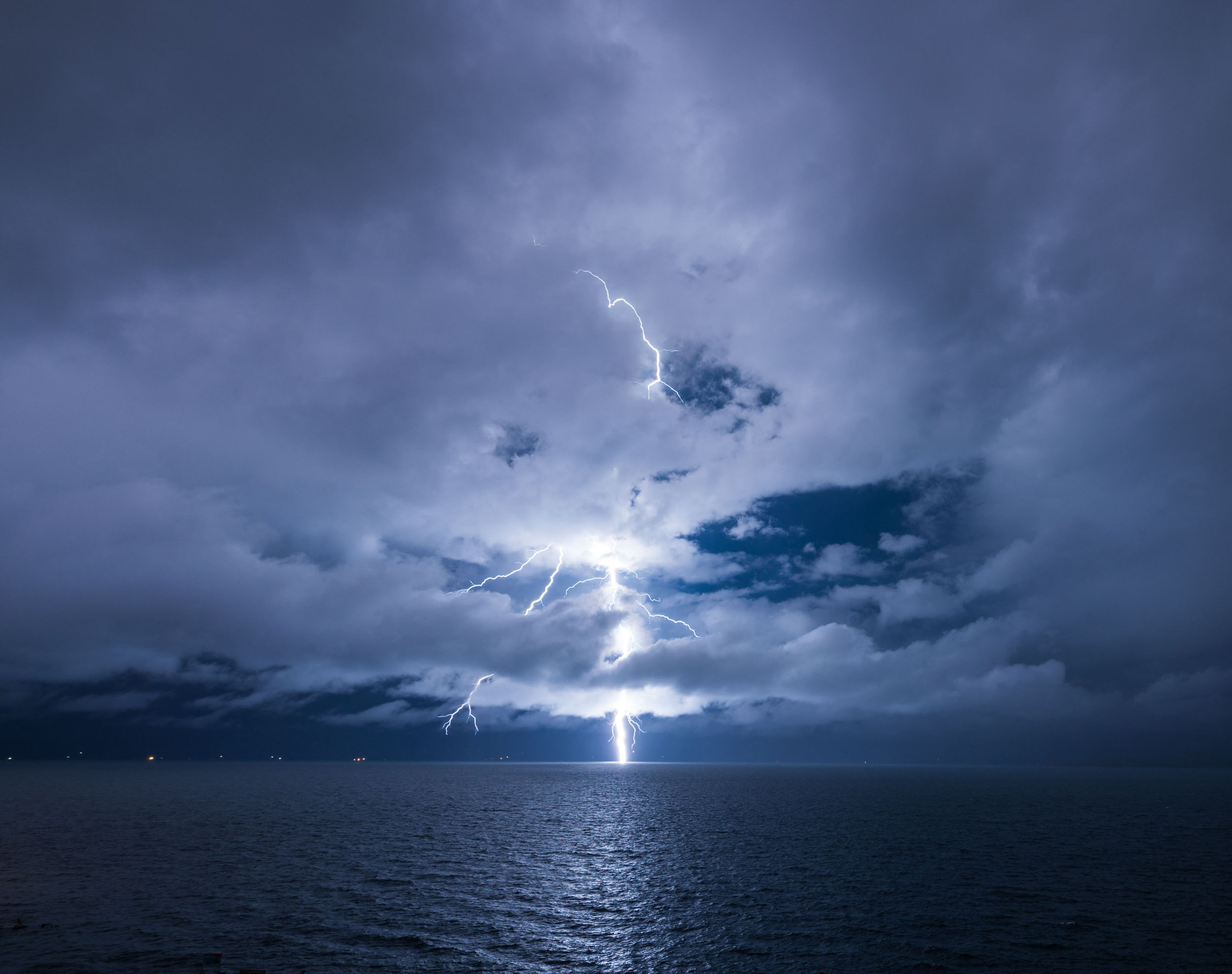 lightening-storm-strike-night-lake-titcaca-bolivia