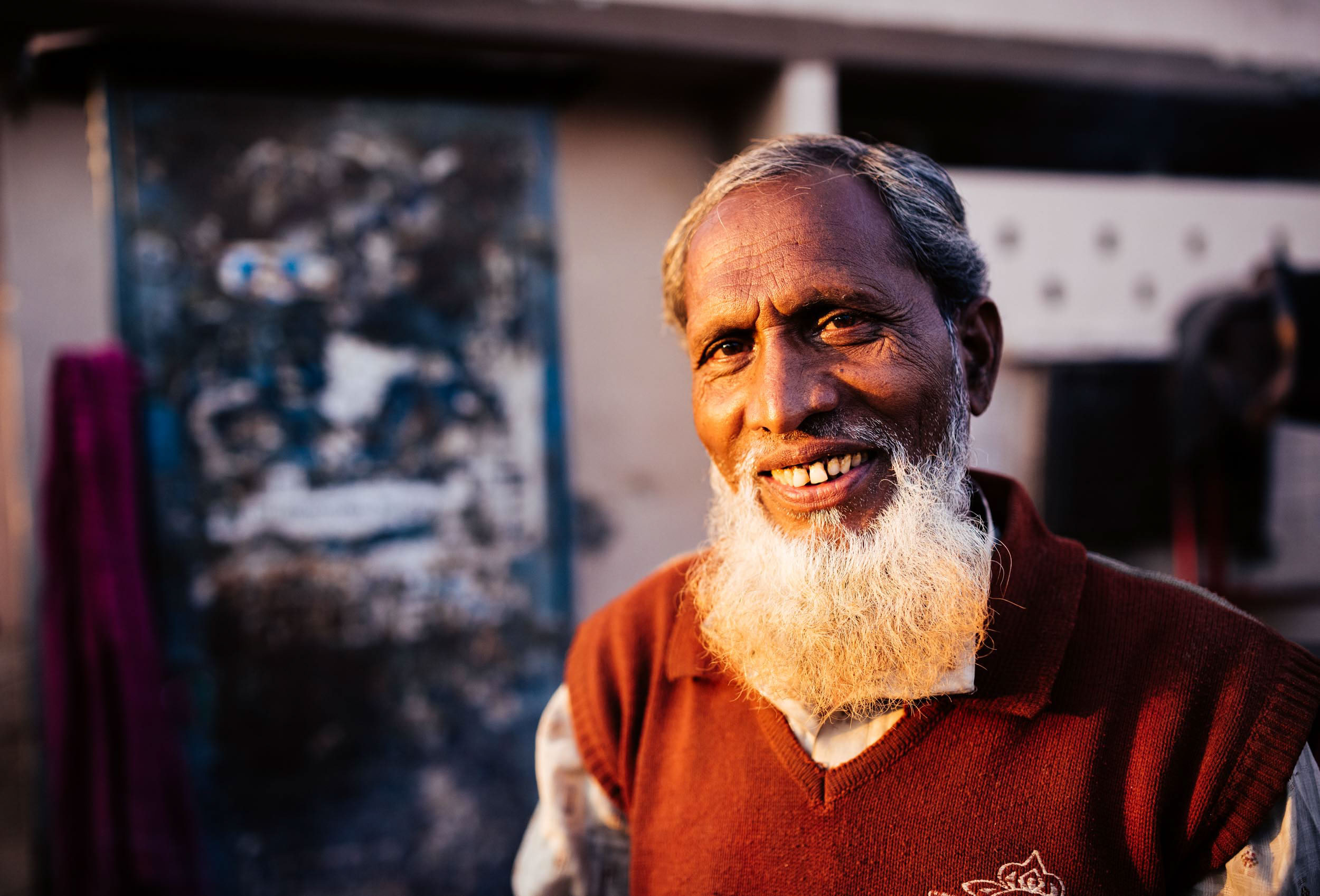 man-beard-smile-portrait-mathura-uttar-pradesh-india