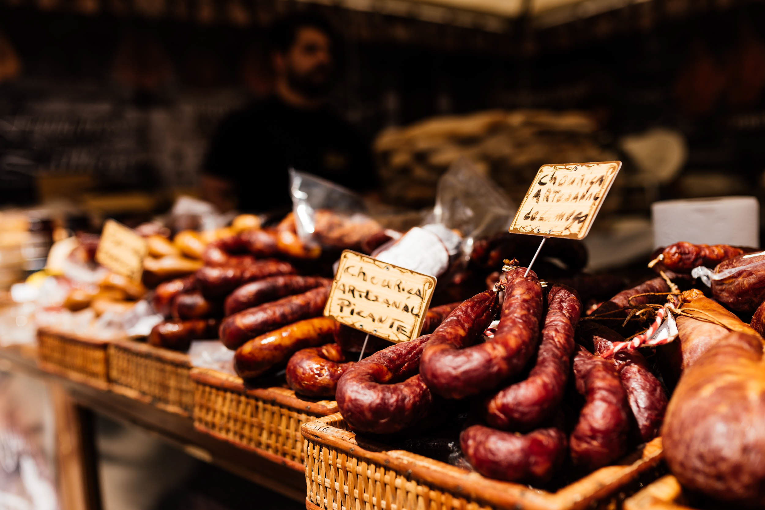 meat-chorizo-sausage-stall-market-produce-local-traditional-cuisine-lisbon-portugal