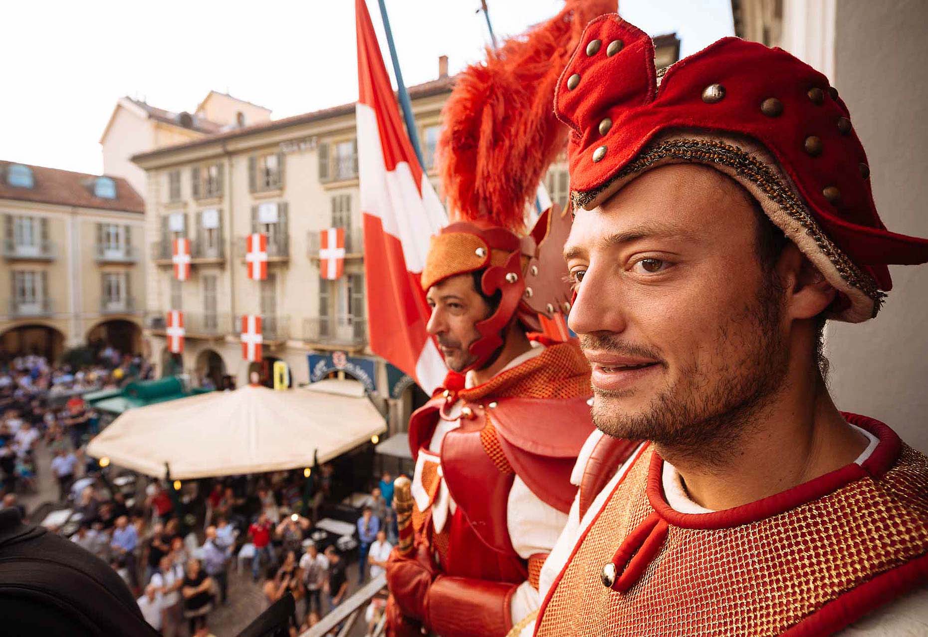 medieval-costume-man-asti-palio-italy-25