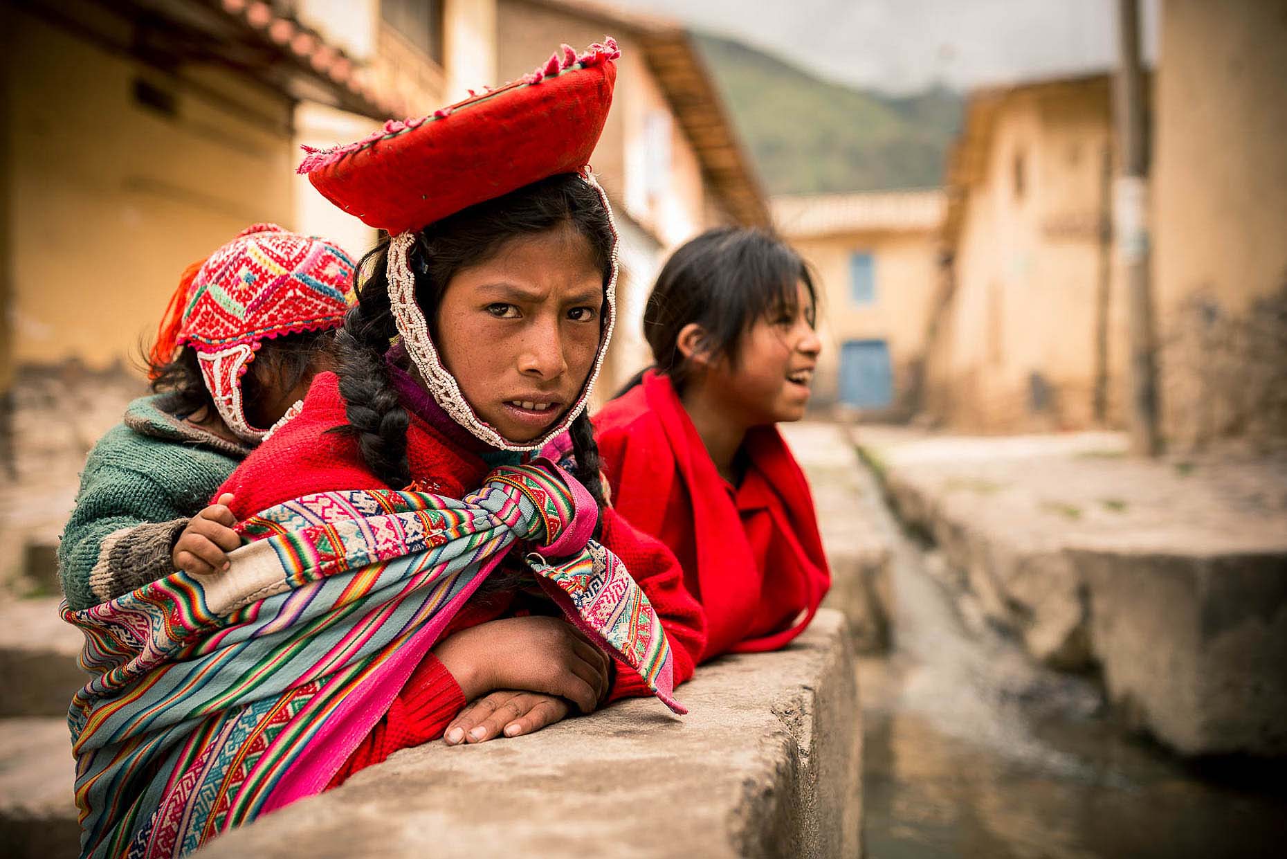 portrait-traditional-ollantaytambo-sacred-valley-peru-18