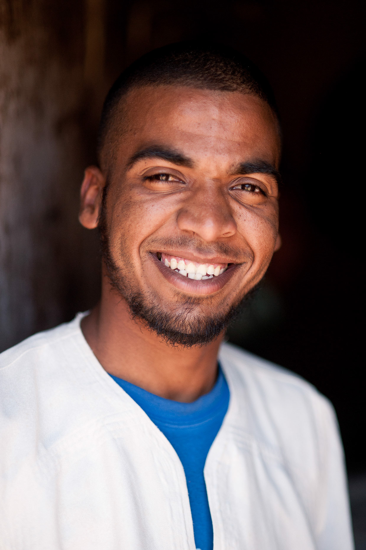 portrait-youssef-tannery-marrakesh-smile-morocco-travel
