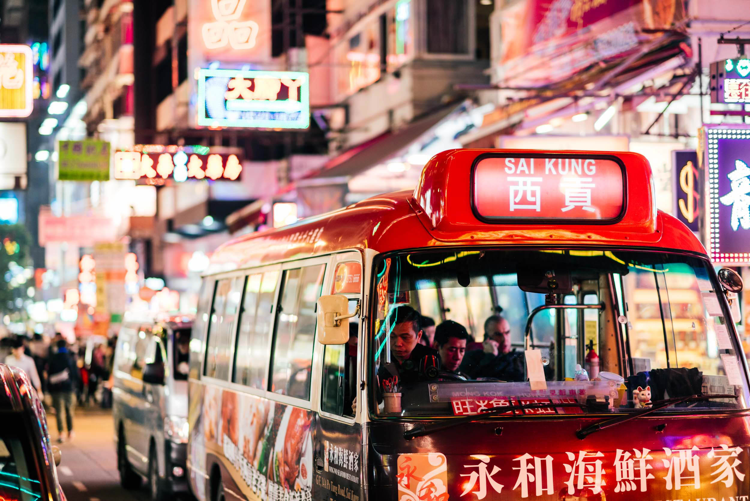 sai-kung-bus-mongkok-colour-neon-hong-kong-china