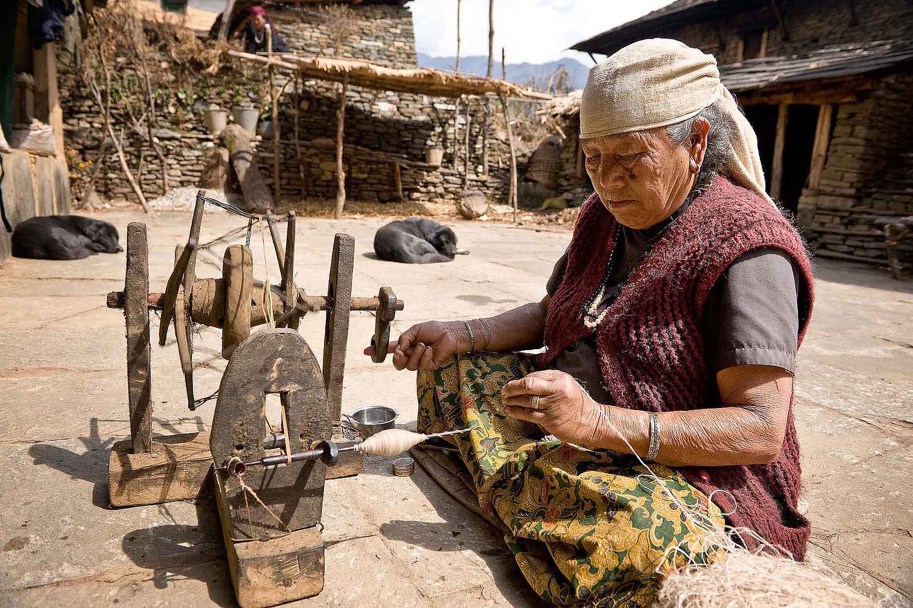 sewing-machine-traditional-rural-ghandruk-annapurna-nepal-27
