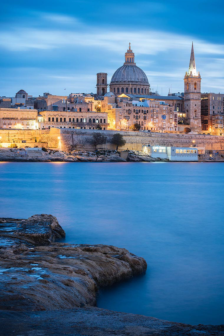 sliema-city-skyline-dusk-long-exposure-valletta-malta
