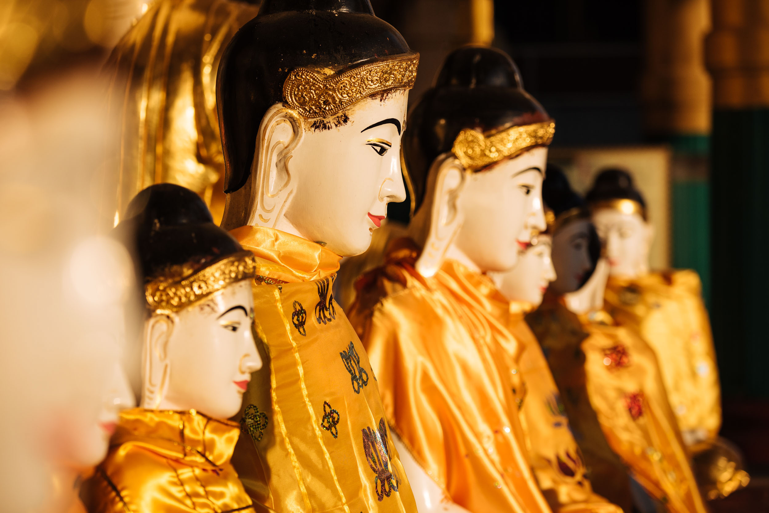 statue-buddha-buddhism-shwedagon-pagoda-yangon-myanmar