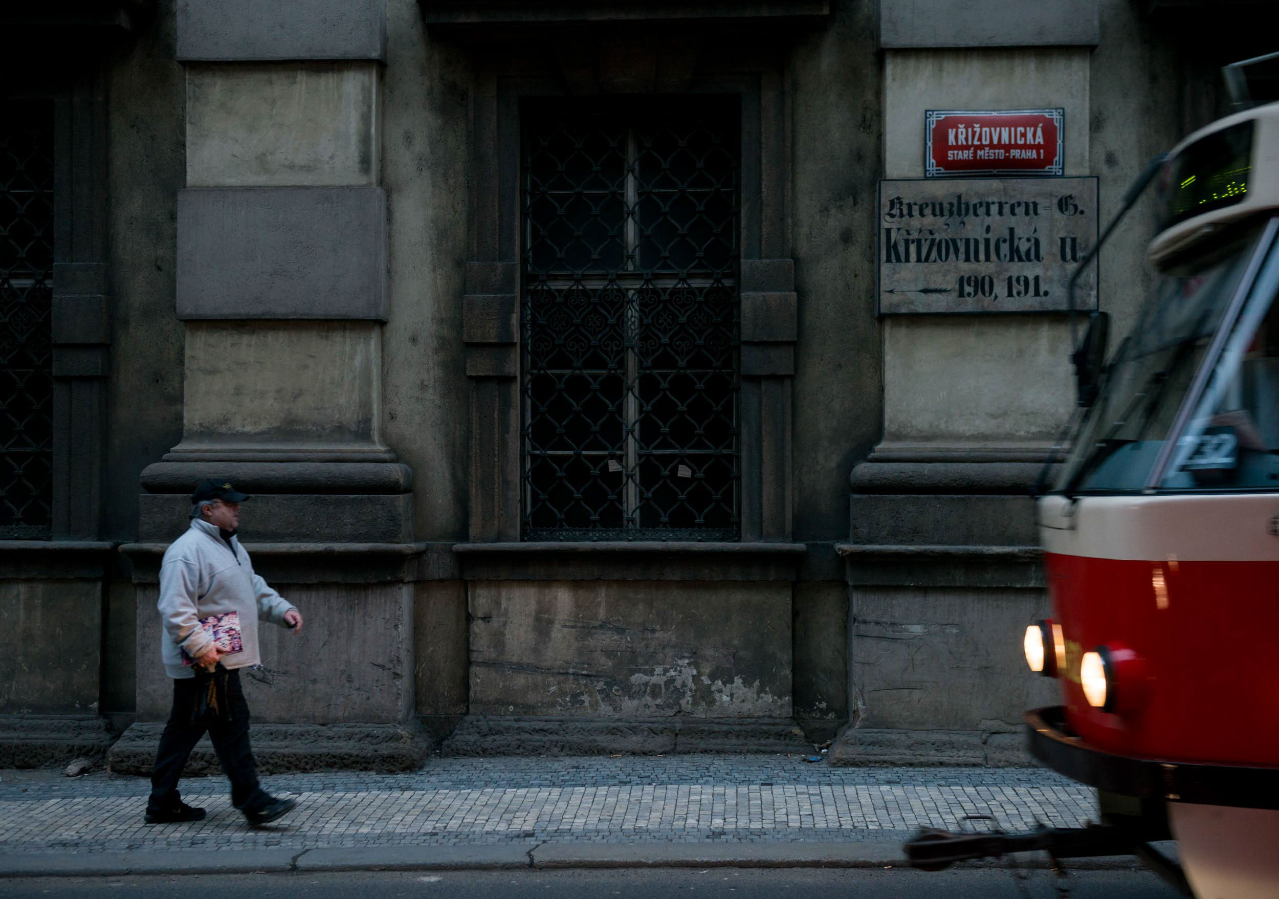street-travel-prague-czech-republic