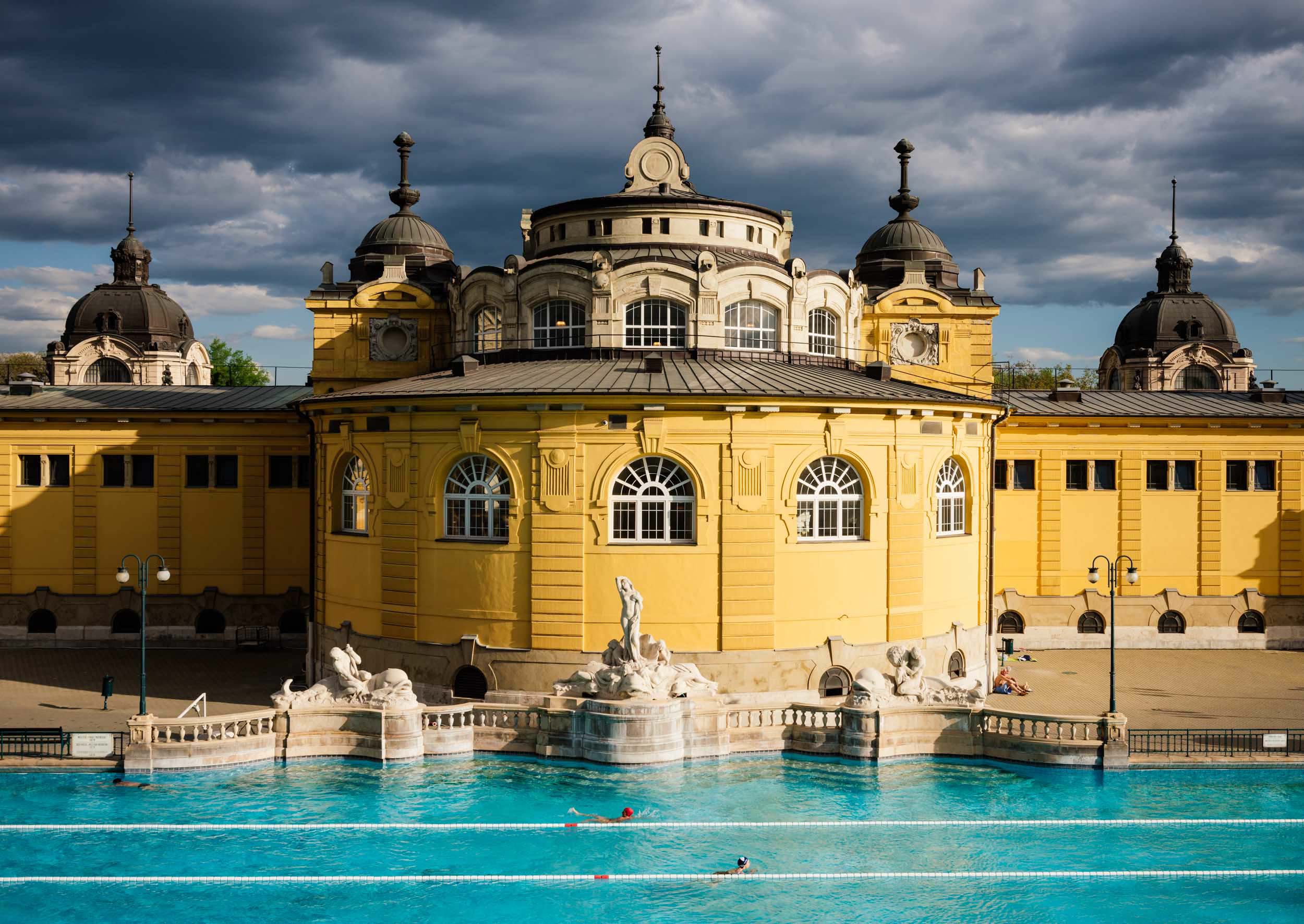 szechenyi-thermal-baths-budapest-hungary-travel-destinations