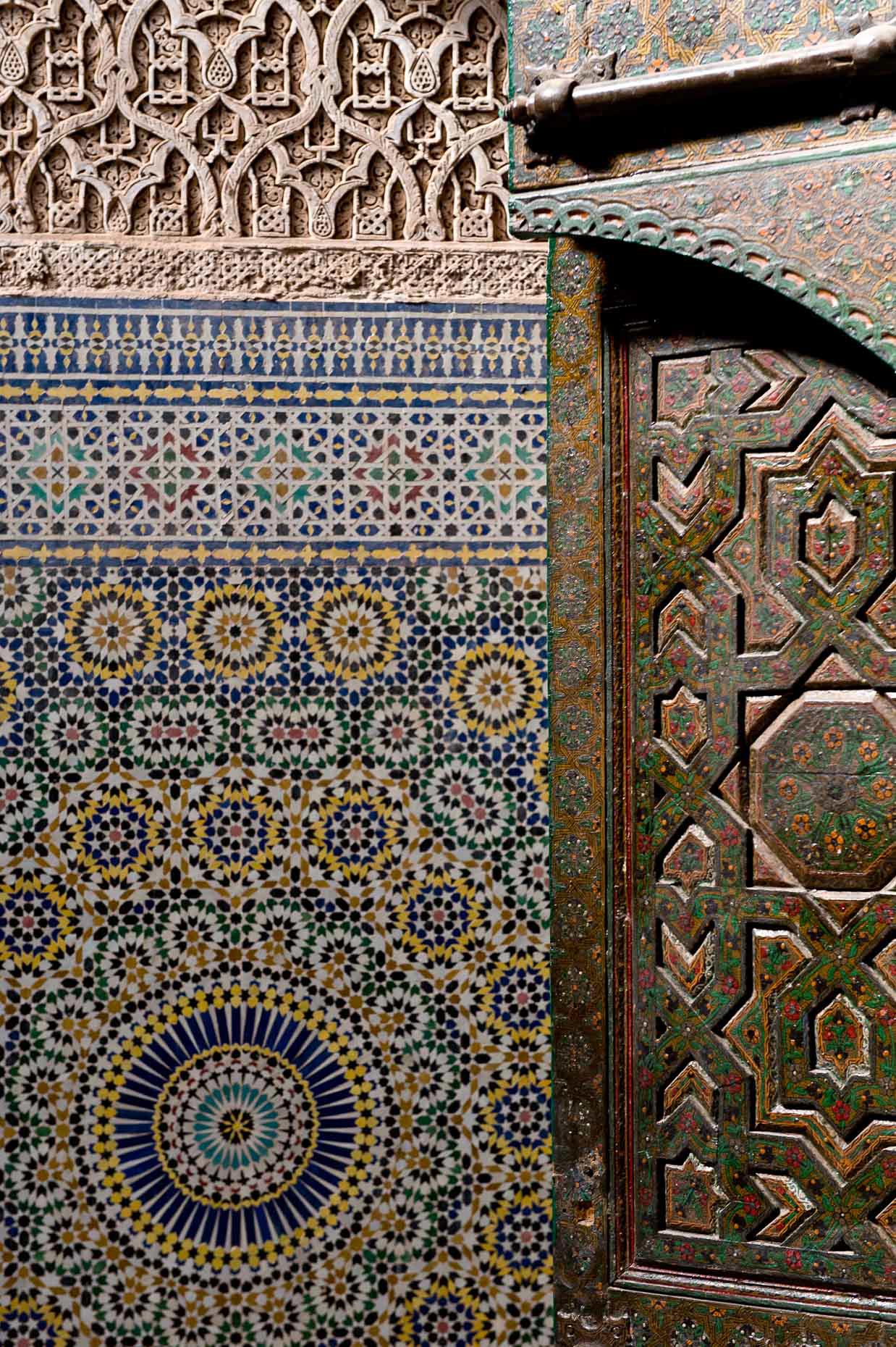 teluoet-kasbah-detail-arabic-design-exterior-door-tiles-morocco-africa