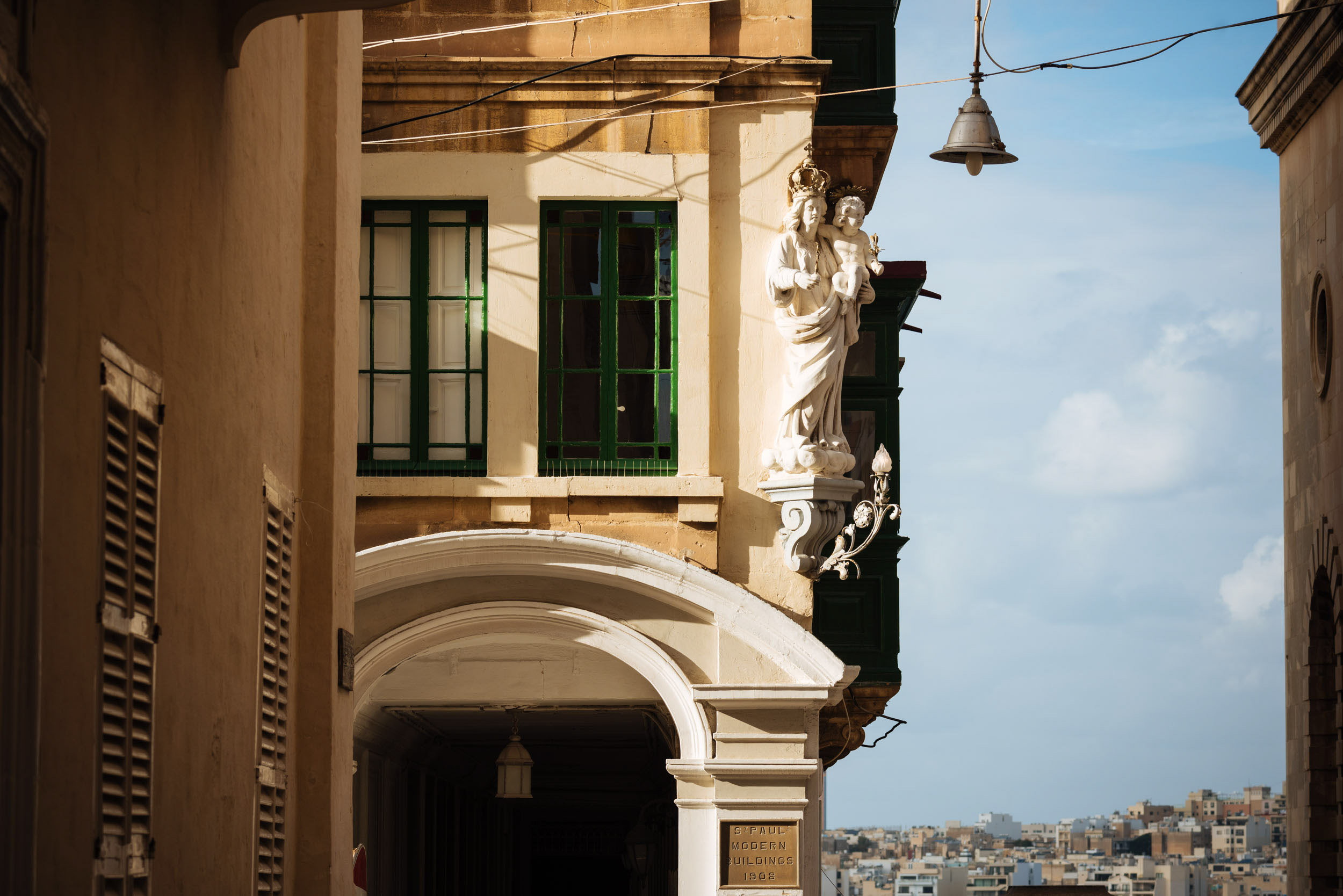traditional-saint-corner-building-architecture-religion-local-valletta-malta
