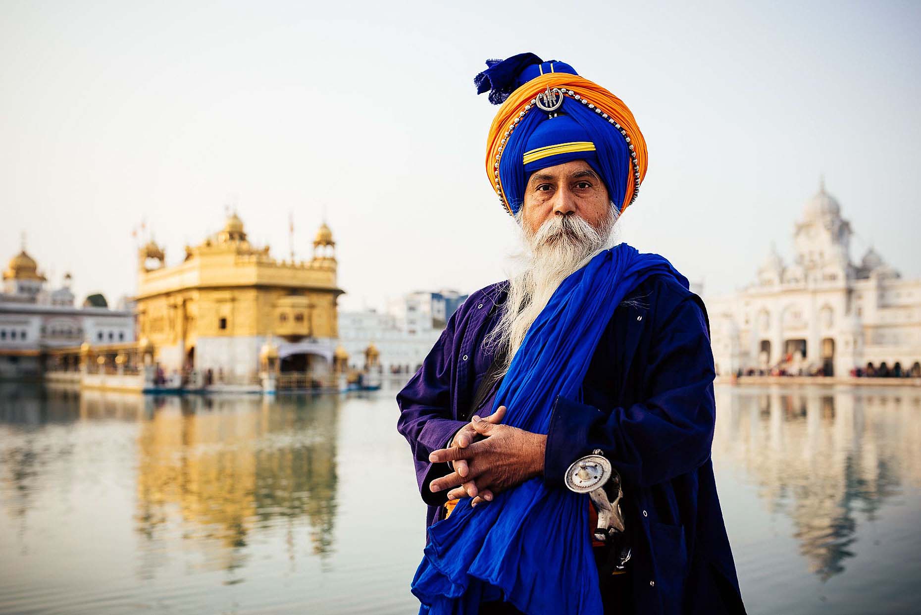 travel-portrait-harmandir-sahib-golden-temple-amritsar-india-04