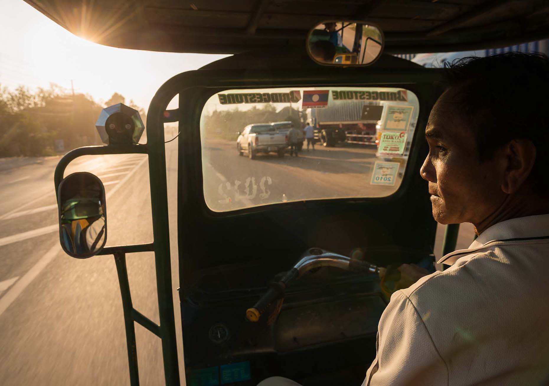 tuk-tuk-rickshaw-driver-vientiane-laos-indochina-40